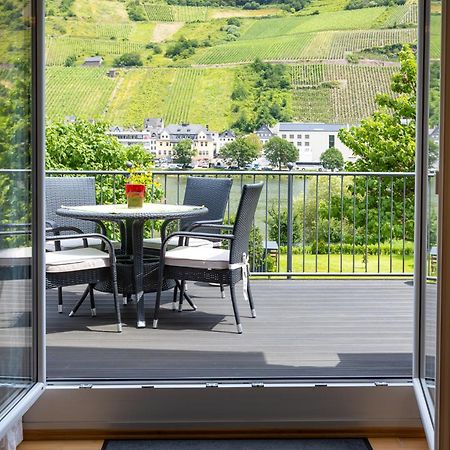 Zum Blauglockenbaum Lägenhet Zell an der Mosel Exteriör bild